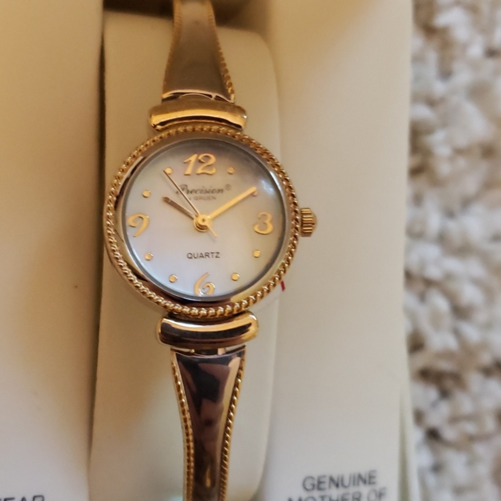 Watch - Picture 6 of 6